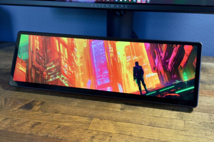 Corsair Xeneon Edge 14.5 review: A weird monitor in all the right ways