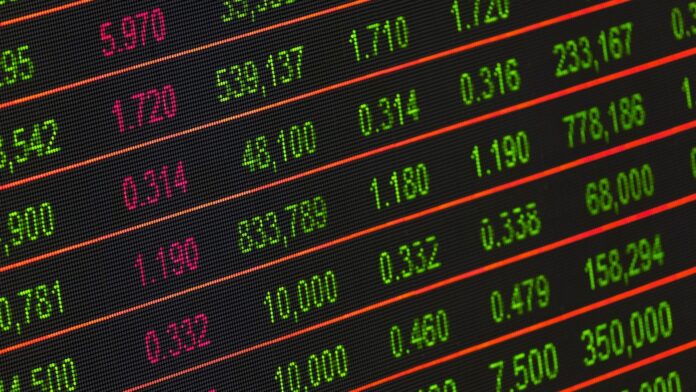 BTC/USD and DOGE/BTC Race Towards Bullish Breakout; XRP MACD Turns Bullish